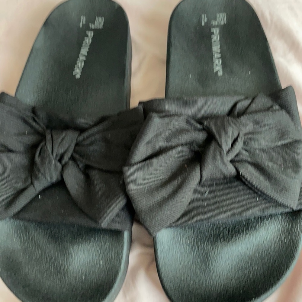 Black bow slides never worn size 10